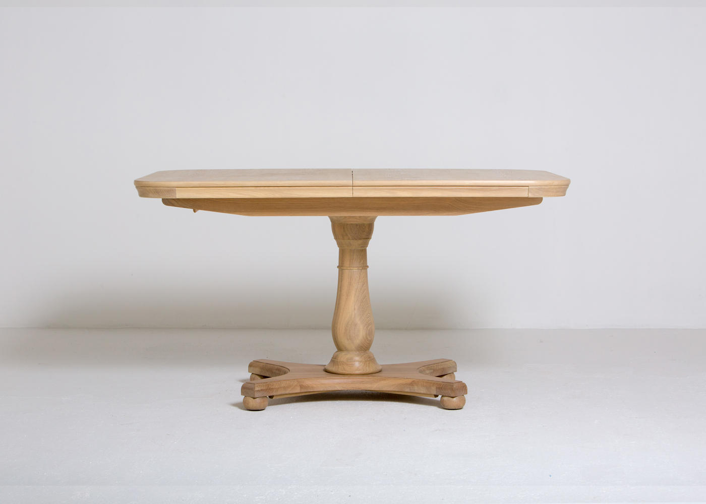 Elise Extending Dining Table Head On